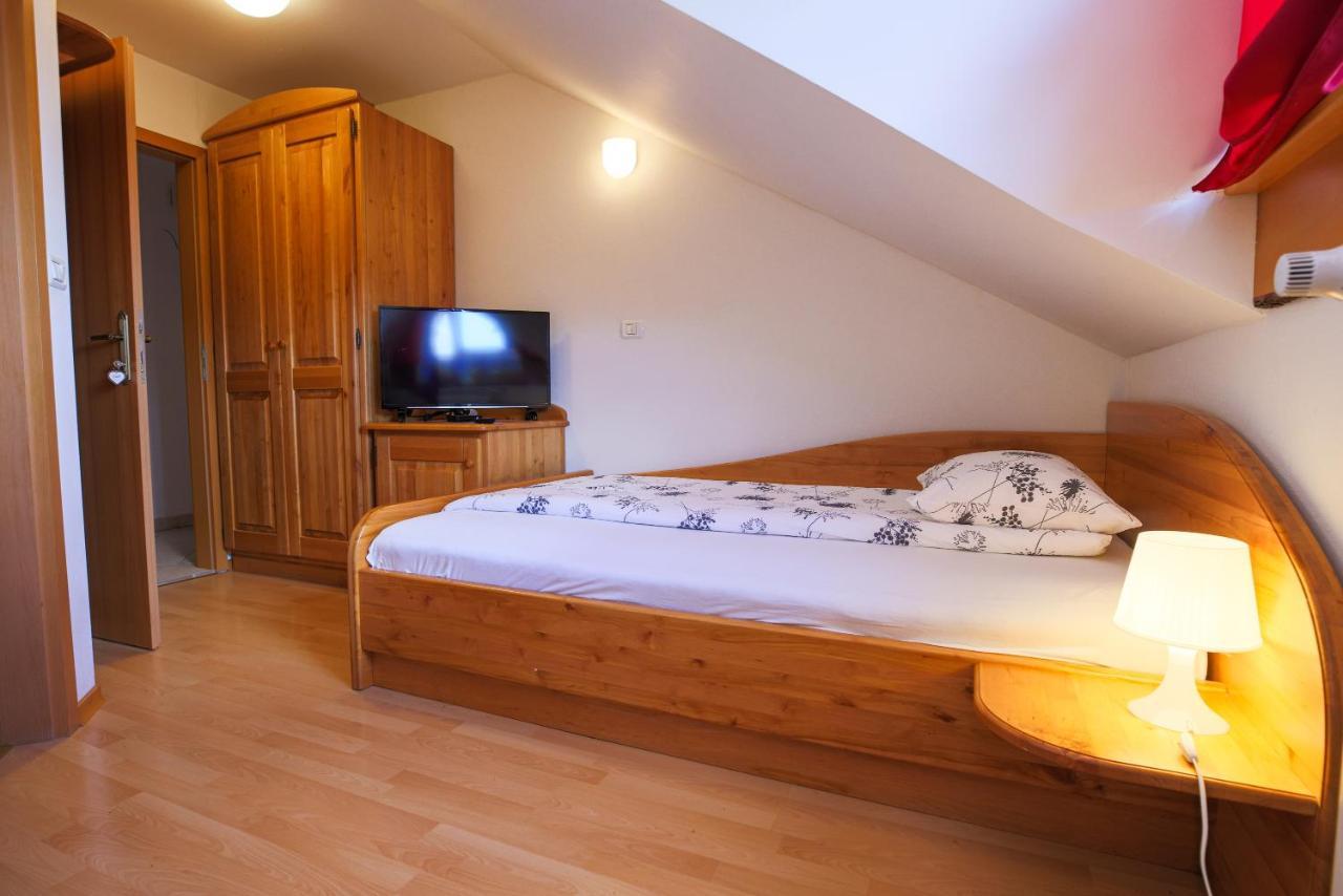 Domacija Malnarjevi Villa Villa Slavina Bagian luar foto